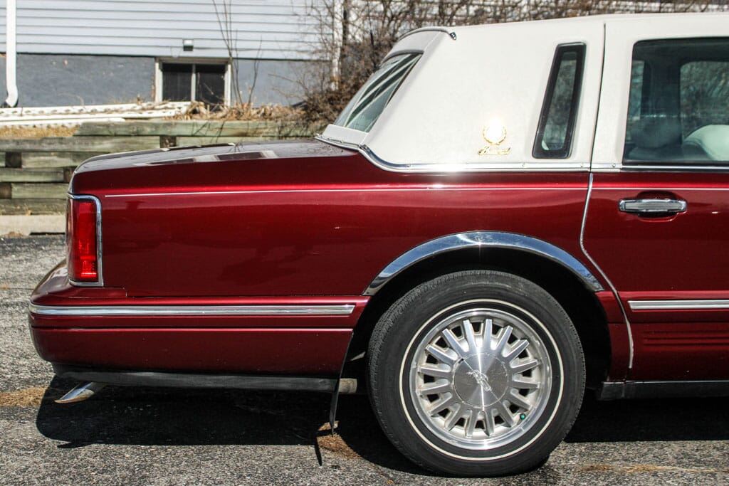 1997 Lincoln Town Car Touring Edition/ Jack Nicklaus Edition for sale